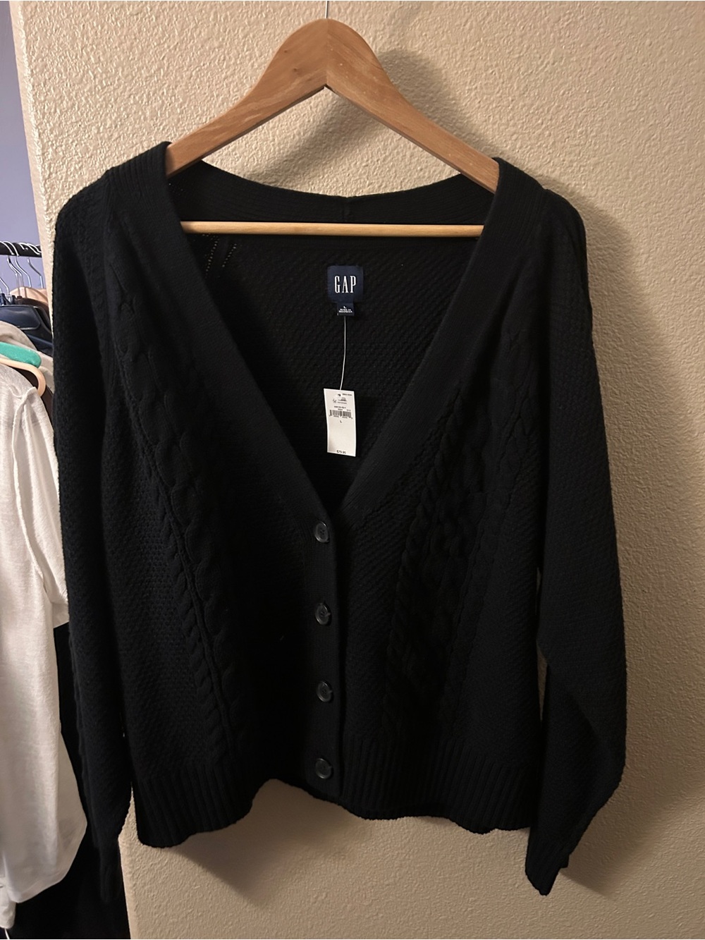 GAP Black Cable Knit V-Neck Button-Front Cardigan